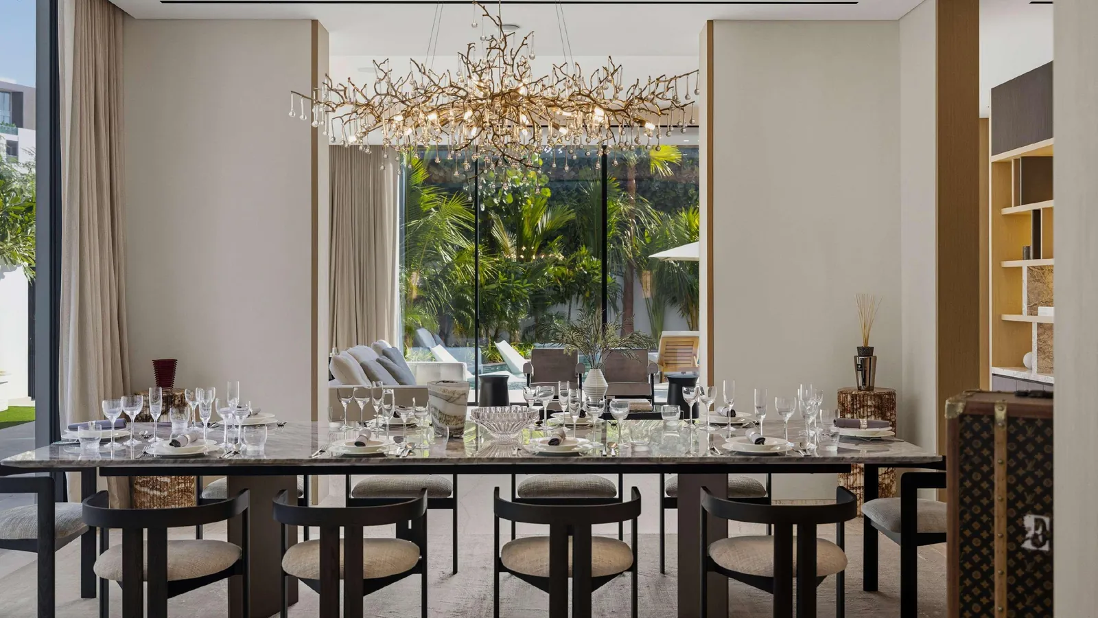 Villa Mira à Marrakech — pièces de vie, salle à manger & cuisine, photo 4